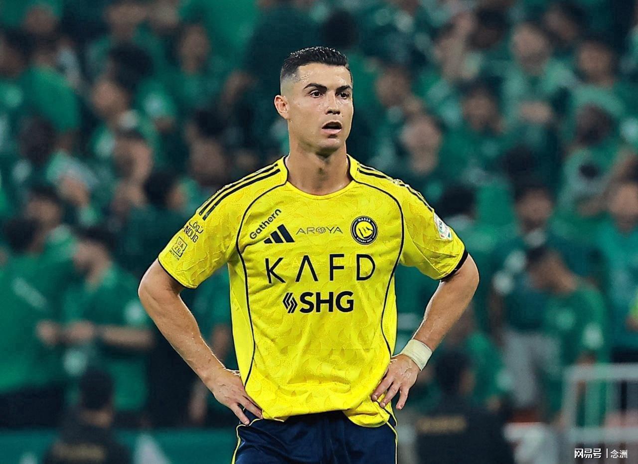 乐鱼集团-足坛一夜动态：C罗罢赛遭强硬回击！本泽马首秀戴帽 尤文0-3出局